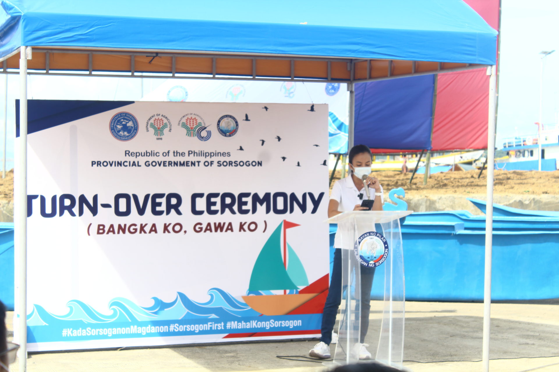 Pilar, First Municipality in Sorsogon to Receive Fiberglass Boats