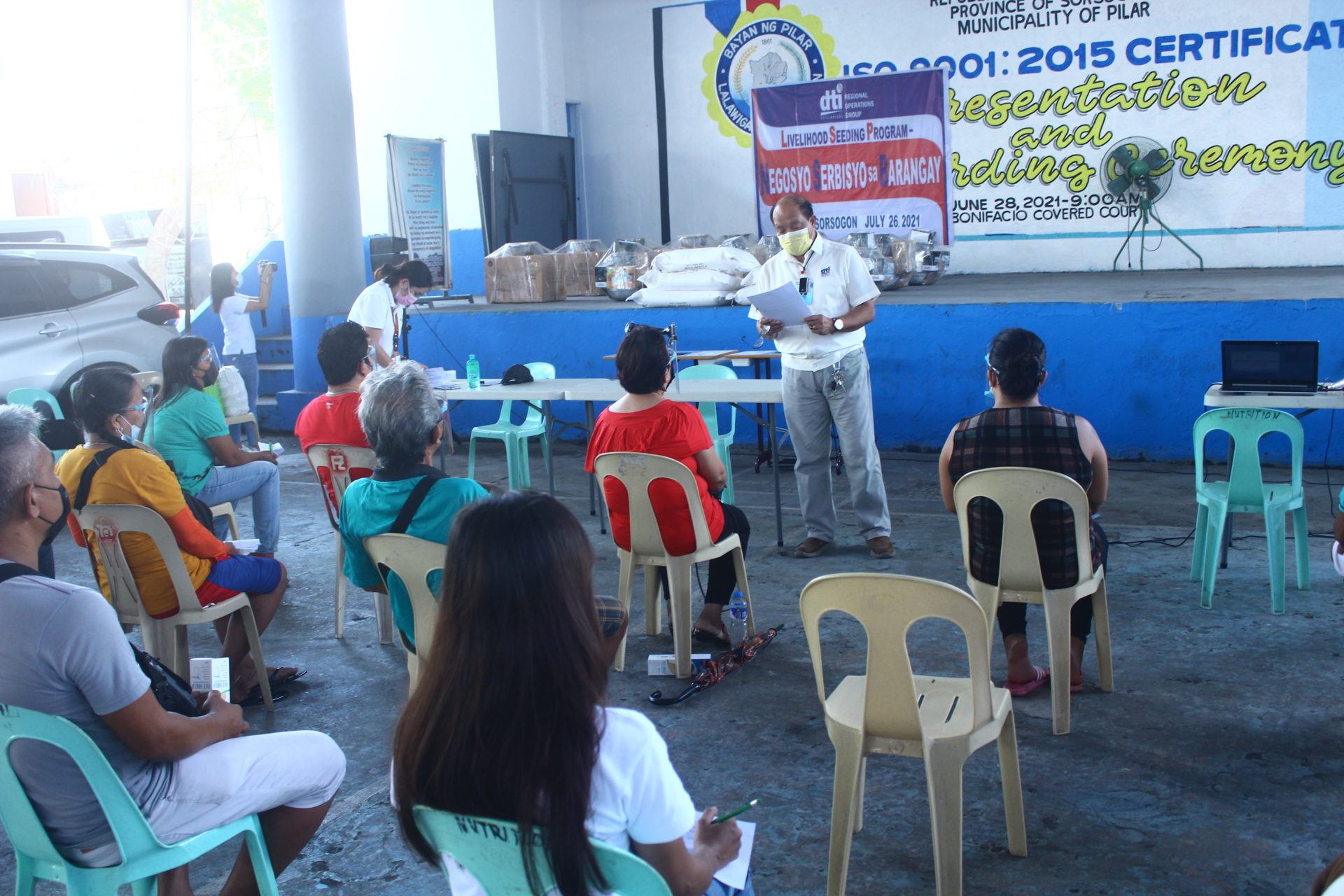 14 Beneficiaries of LSP-NSB Program of DTI receive Livelihood Kits